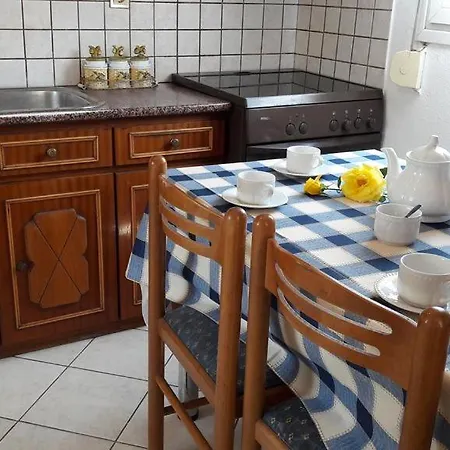 Holiday House Lazarelis Hébergement de vacances