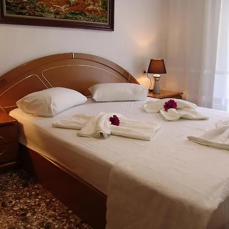 Holiday House Lazarelis